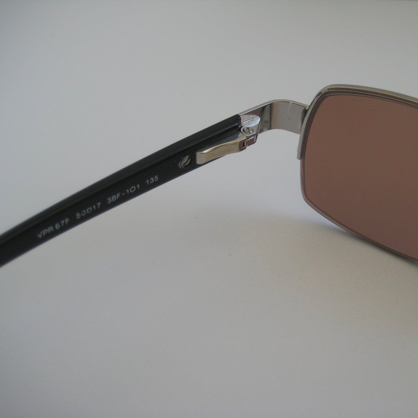 Prada - early 2000s archive
Made in Italy | Model: VPR 67F 3BF-101