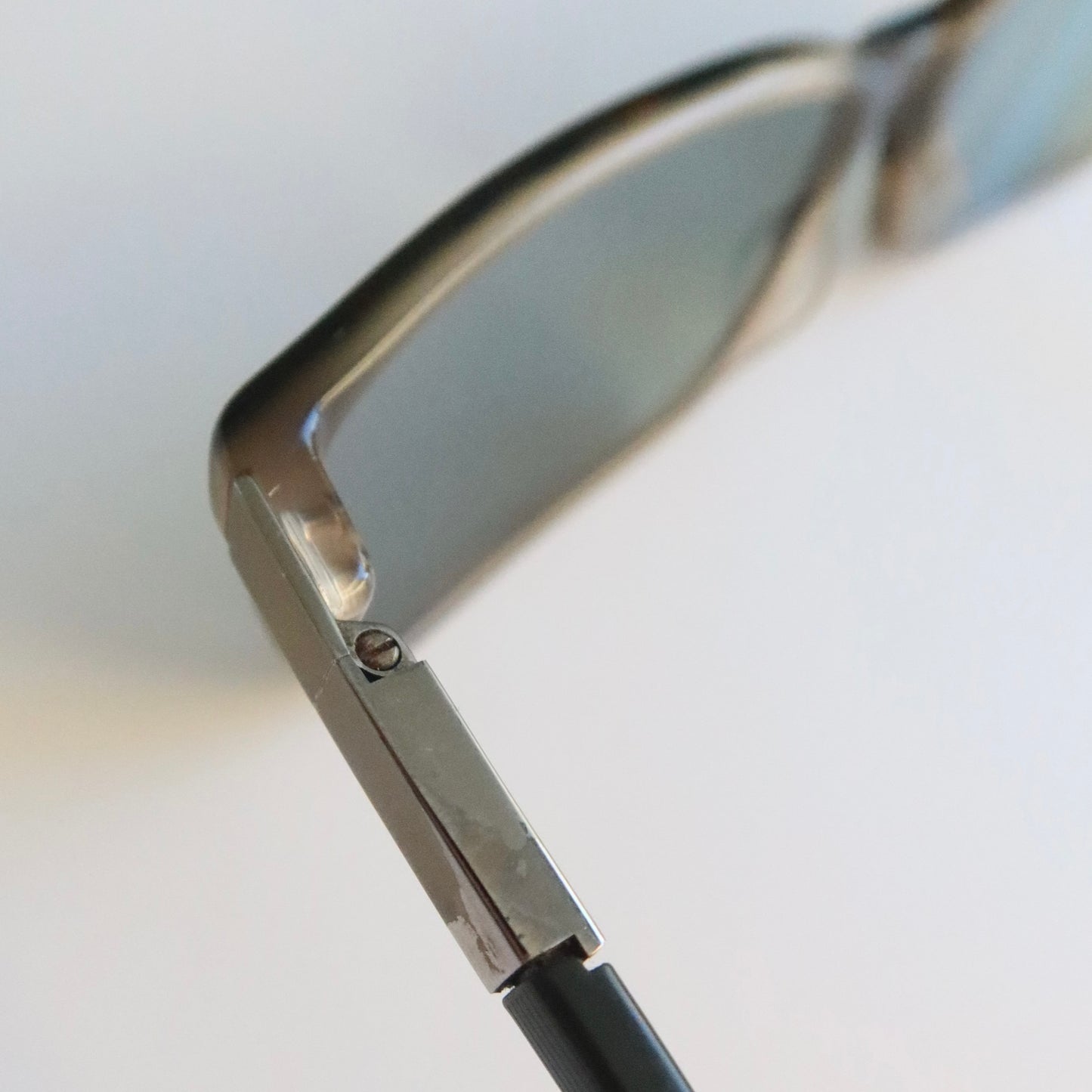 Gucci rectangular sunglasses #096