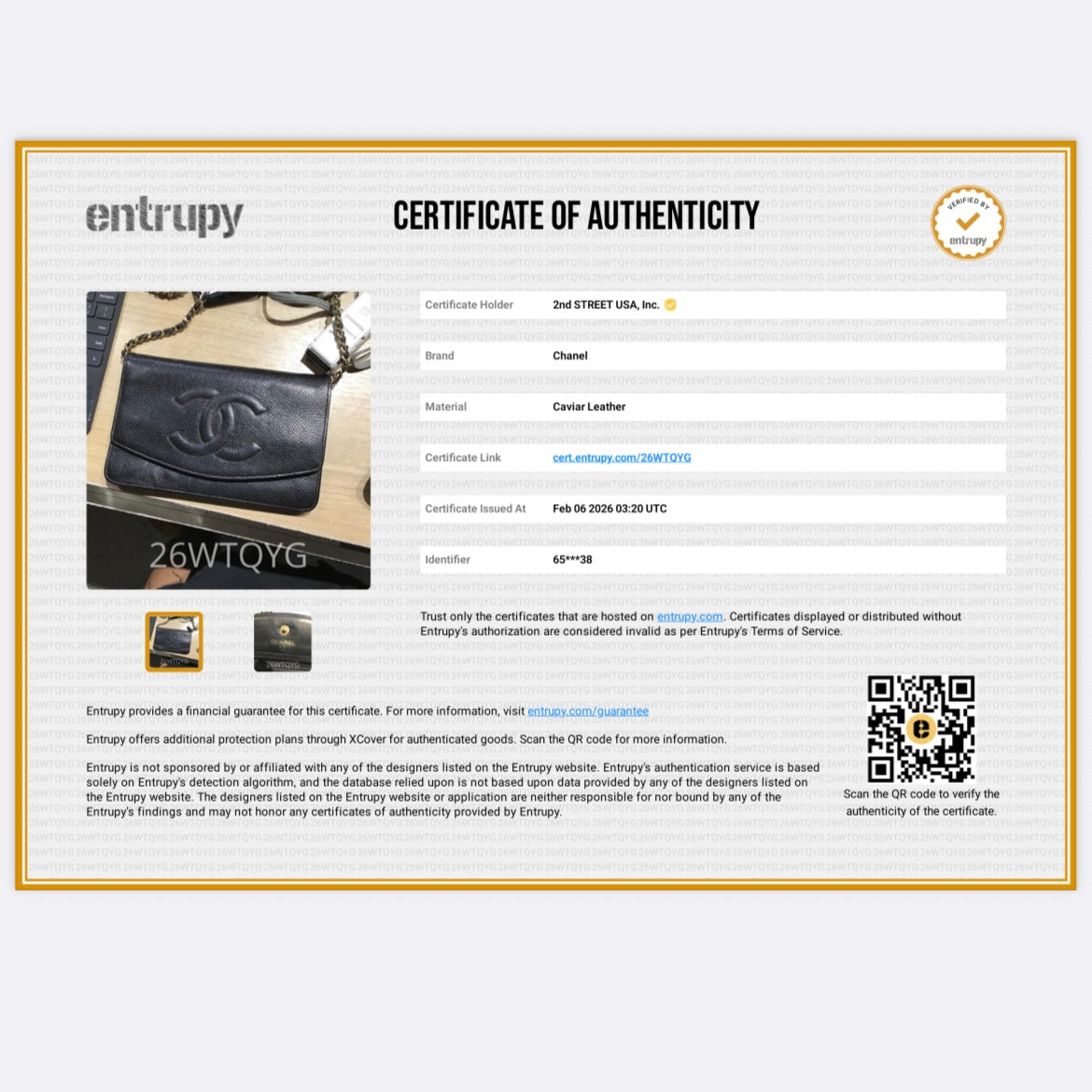 CHANEL Caviar Classic Wallet on Chain