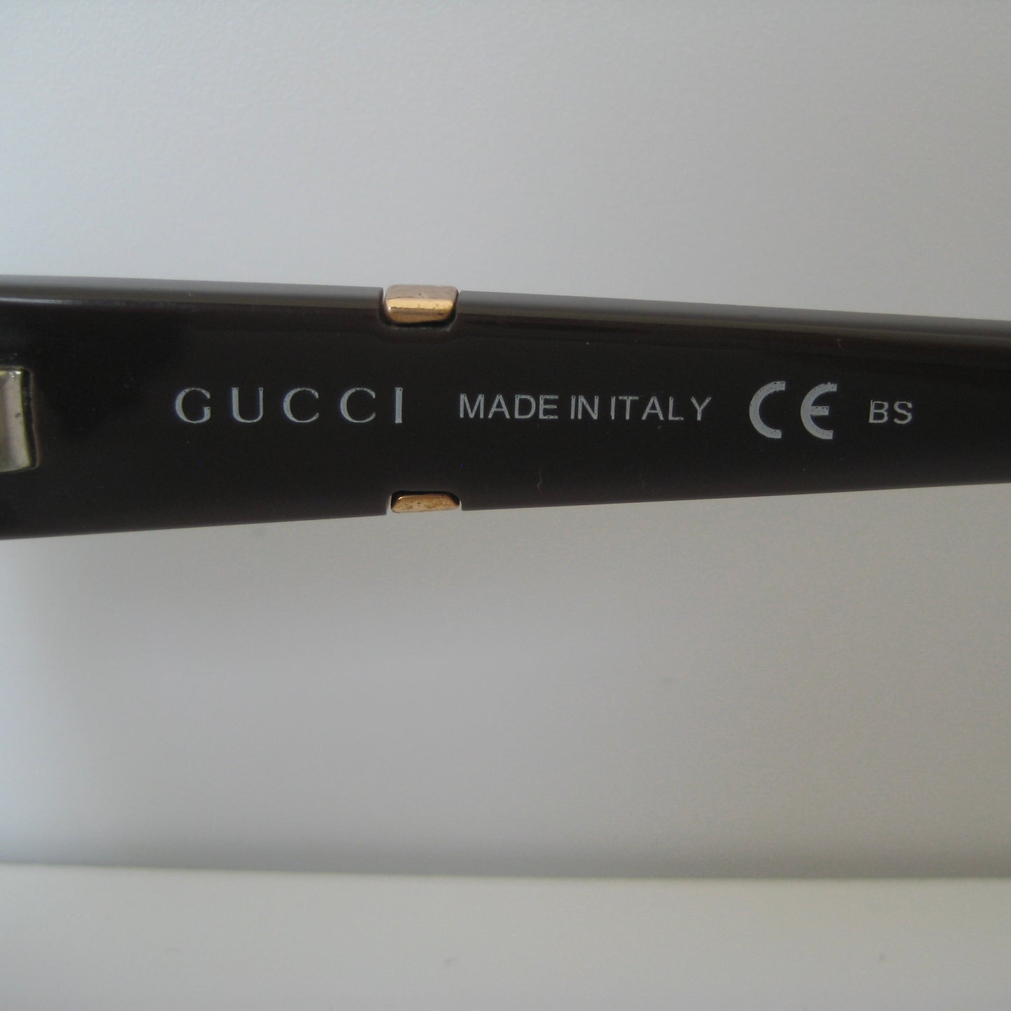 Gucci GG 2839 | Early 2000s archive
Made in Italy | Size: 135