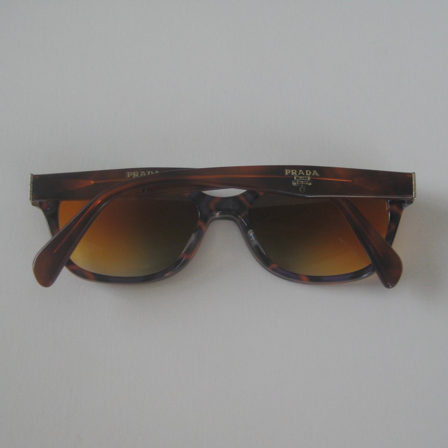 Prada — early 2000s archive
Model: VPR 20P MAU-101