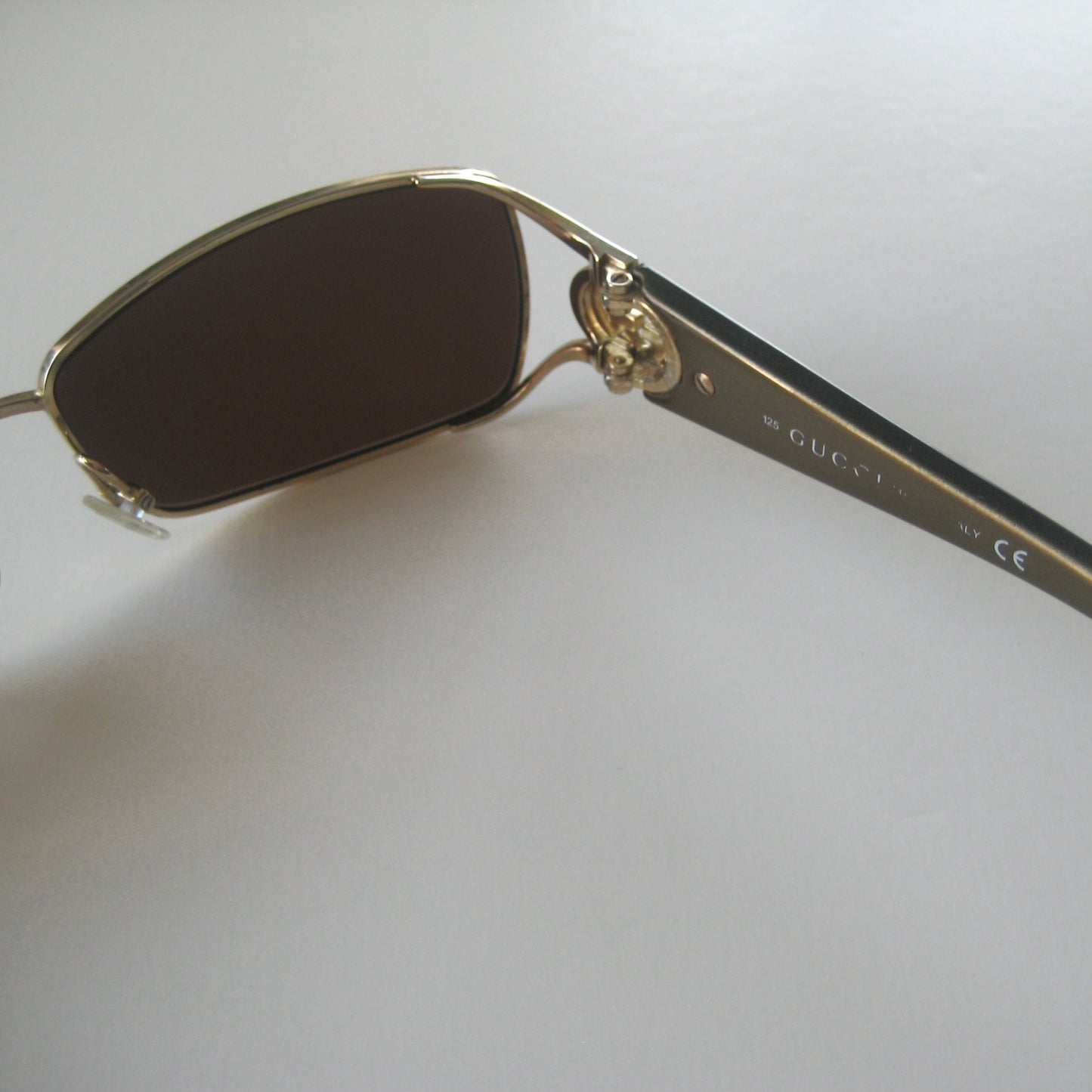 Gucci GG 2878 crystal logo power
Made in Italy | Size: 65Z 135