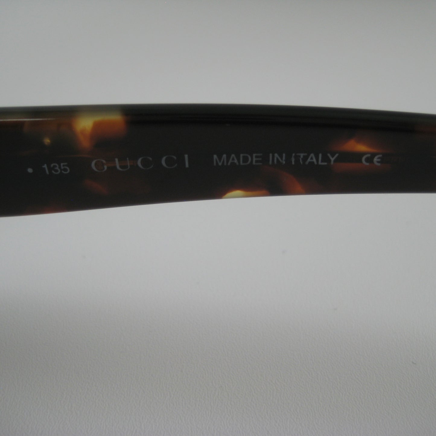 GUCCI GG 2452/S | Early 2000s archive
Made in Italy | Model: GG 2452/S 4TM
