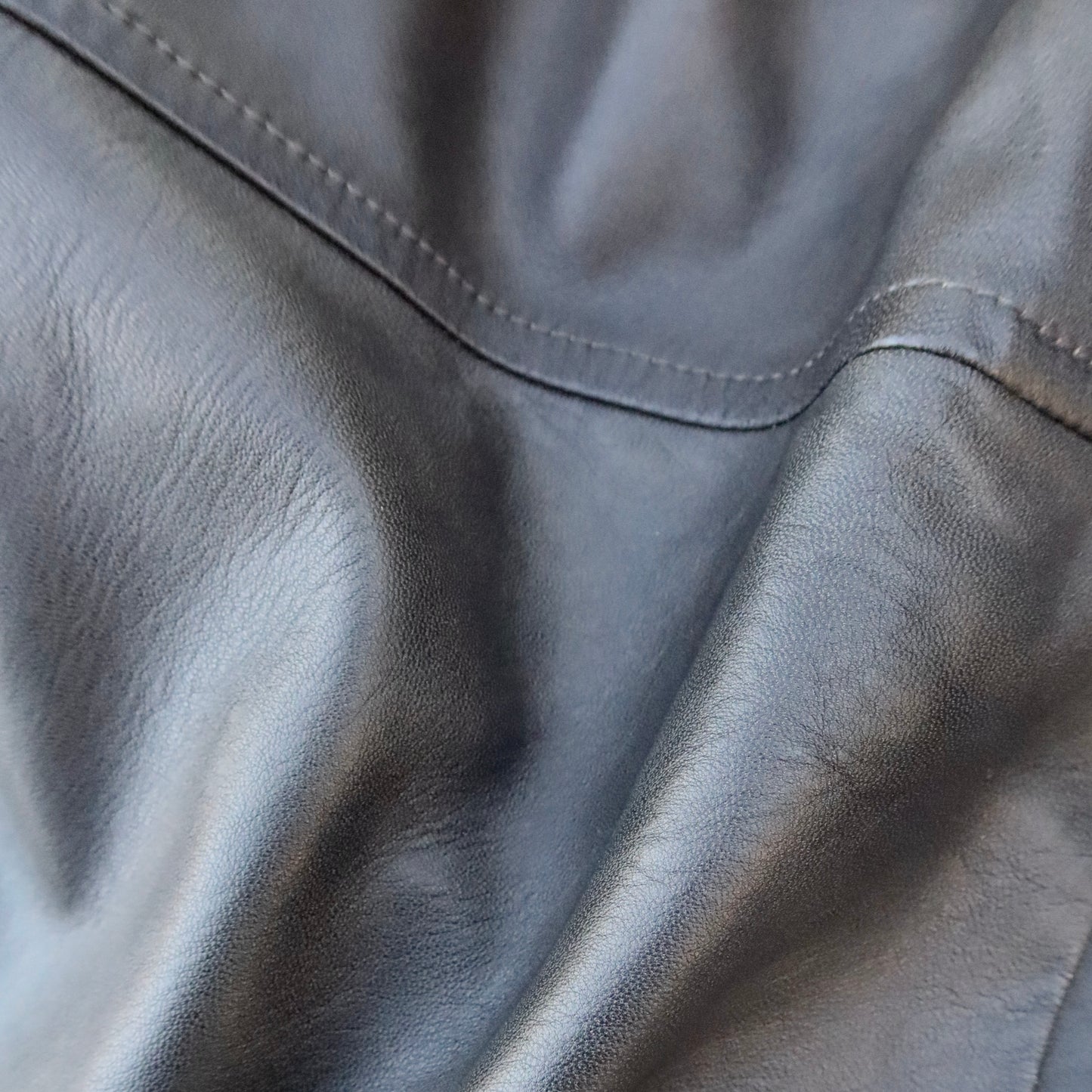Weekend Max Mara Black Leather Pencil Skirt — Genuine Leather, Early 2000s