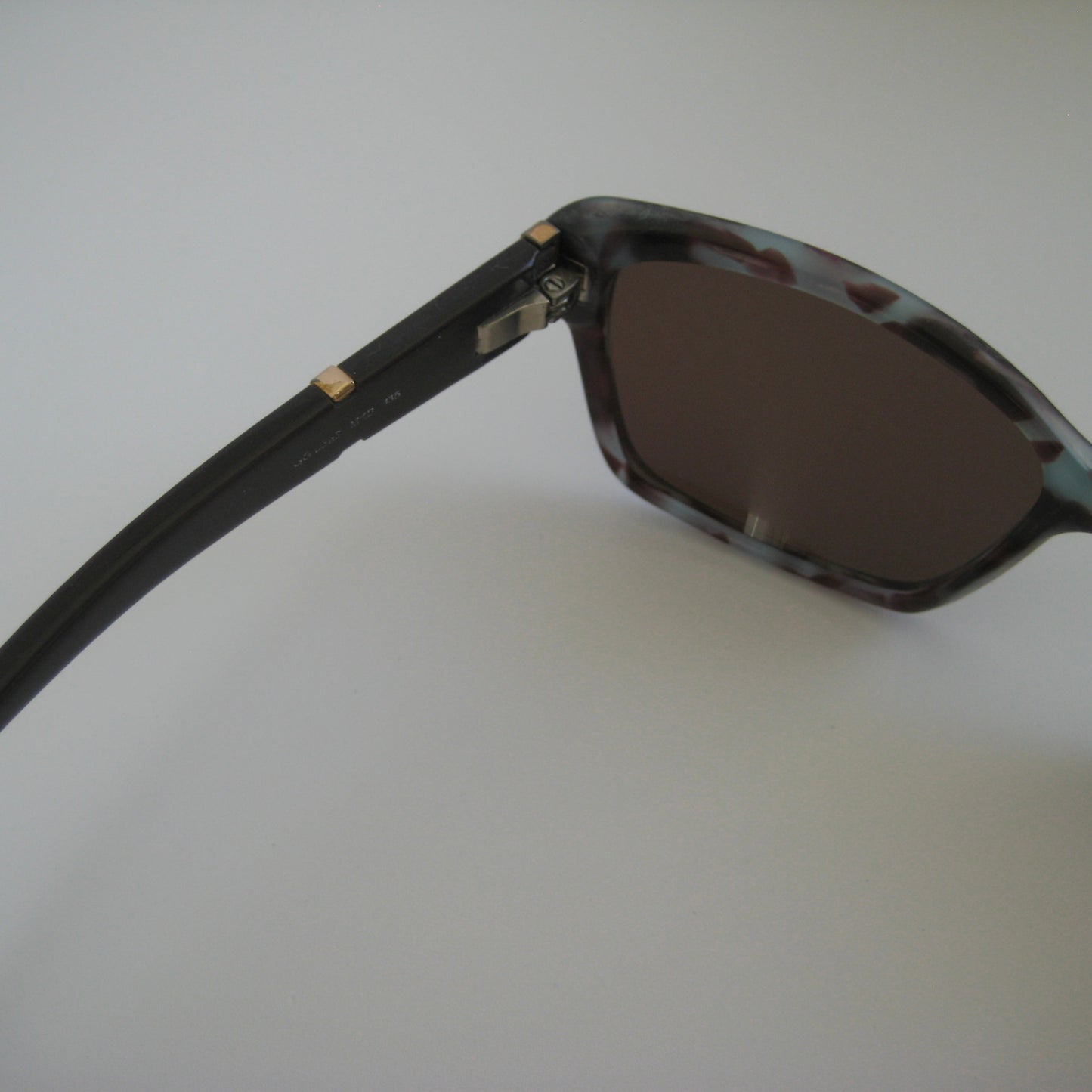 Gucci GG 2839 | Early 2000s archive
Made in Italy | Size: 135