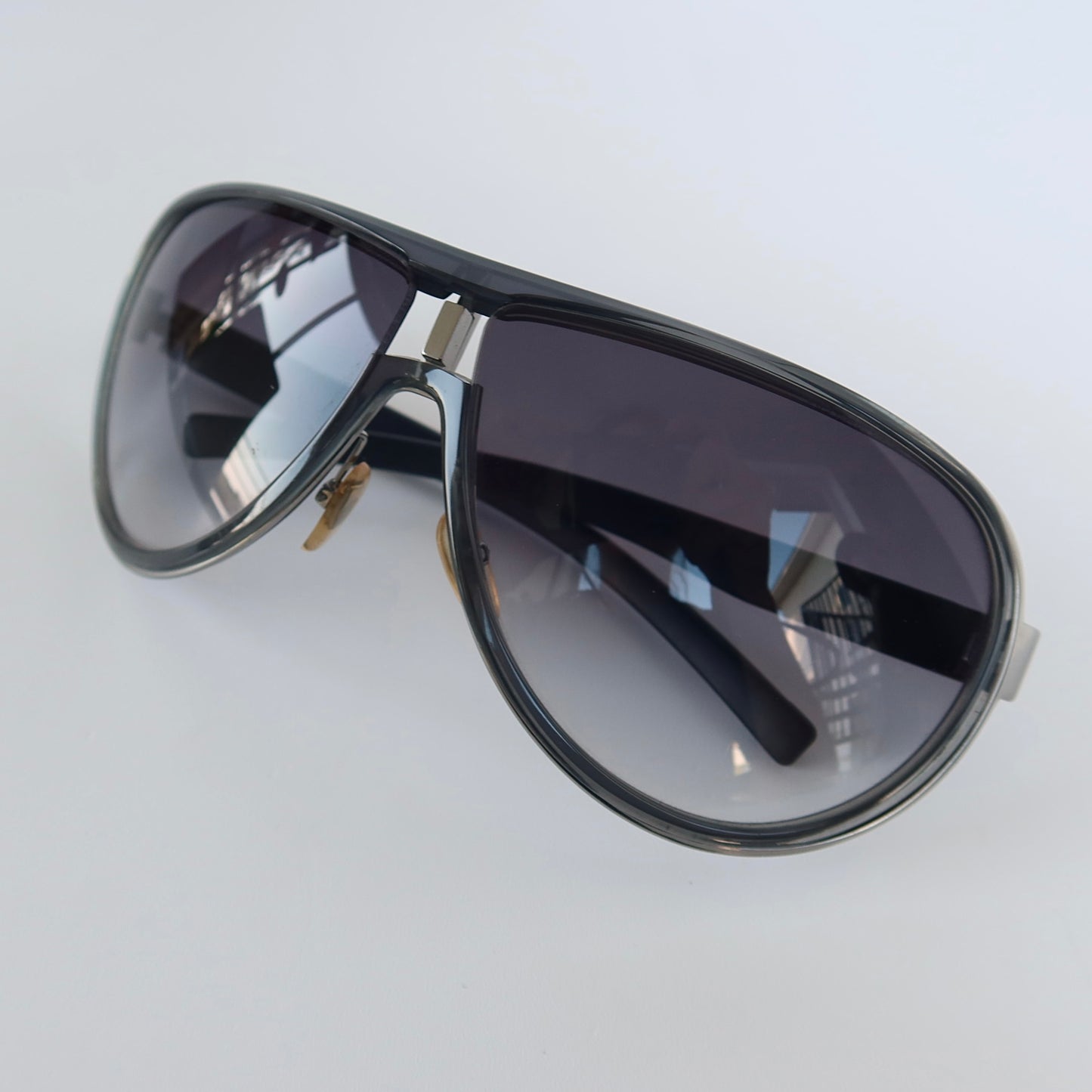gucci shield aviator sunglasses #009