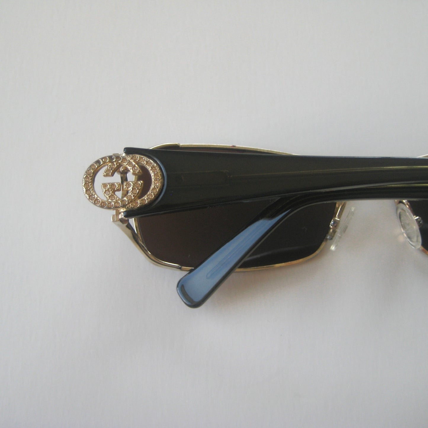 Gucci GG 2878 crystal logo power
Made in Italy | Size: 65Z 135