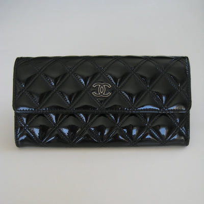 Chanel wallet | Year: circa 2003–2005