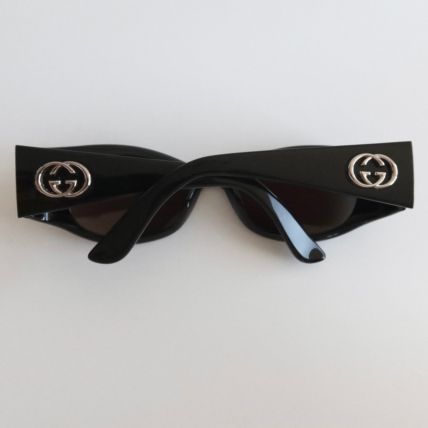 Gucci Rectangular black sunglasses #100