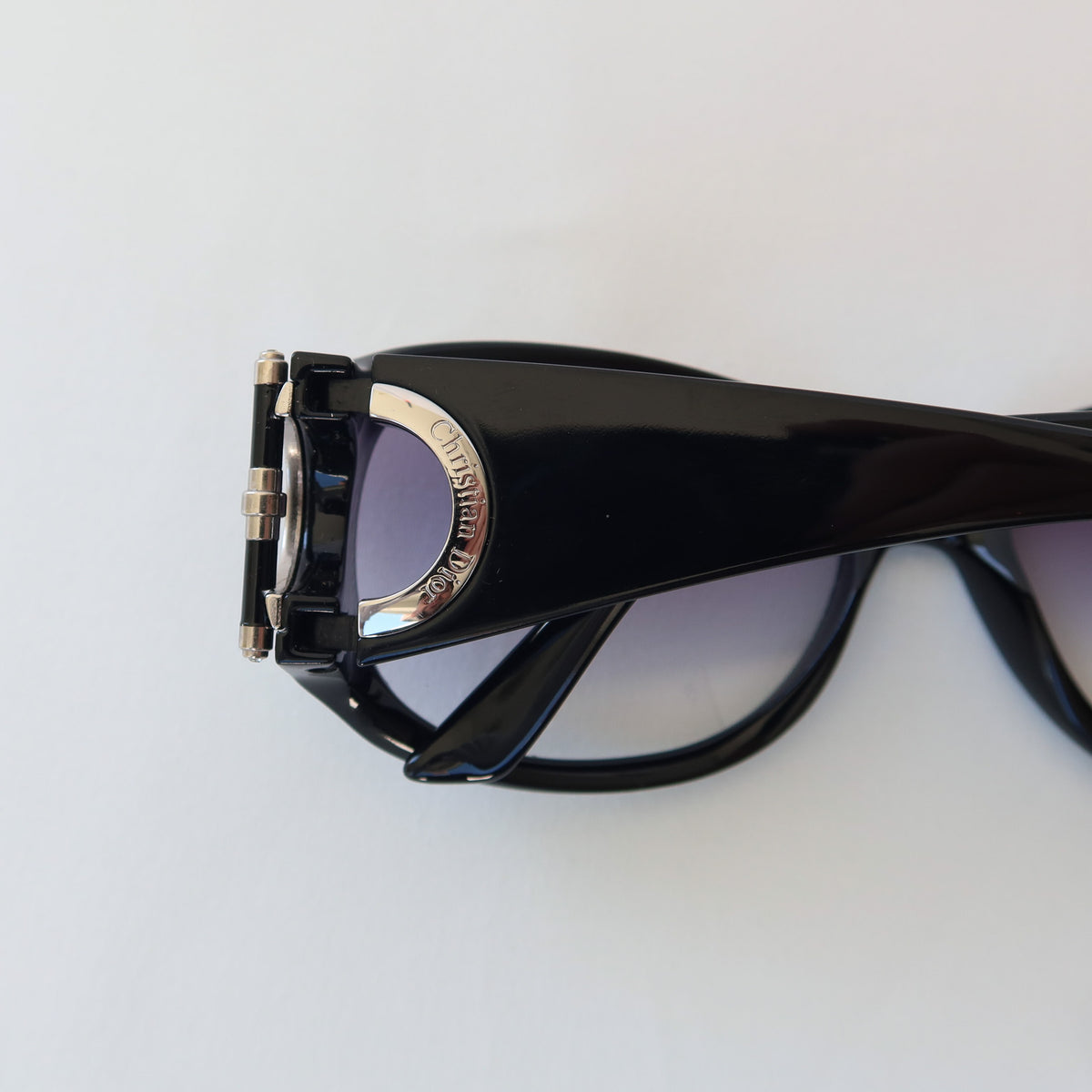 CHRISTIAN DIOR Silver Disc