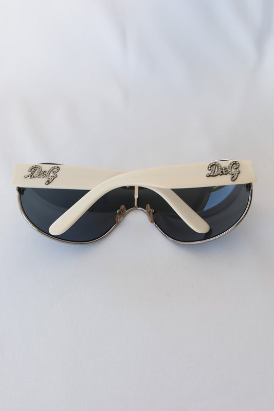 D&G Ivory Shield