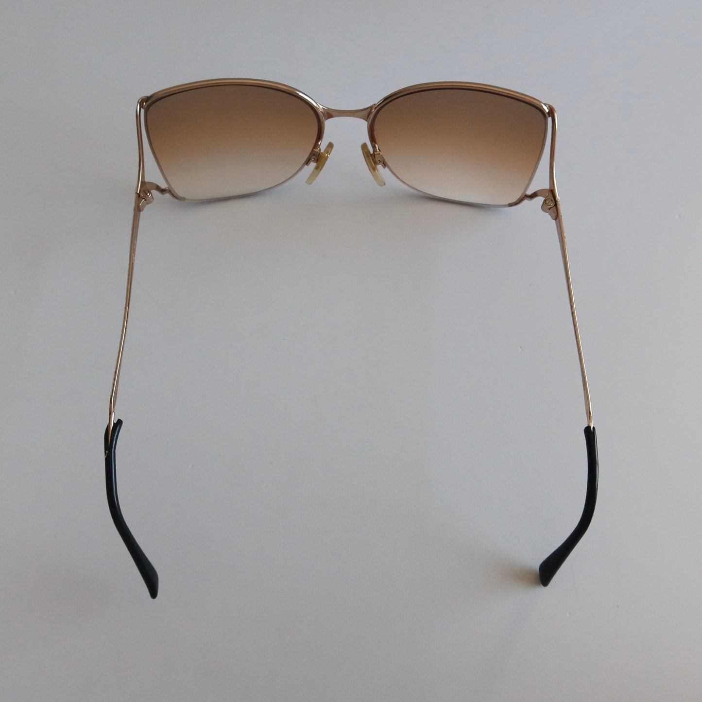 Gucci Gold Frame Gradient Sunglasses #073