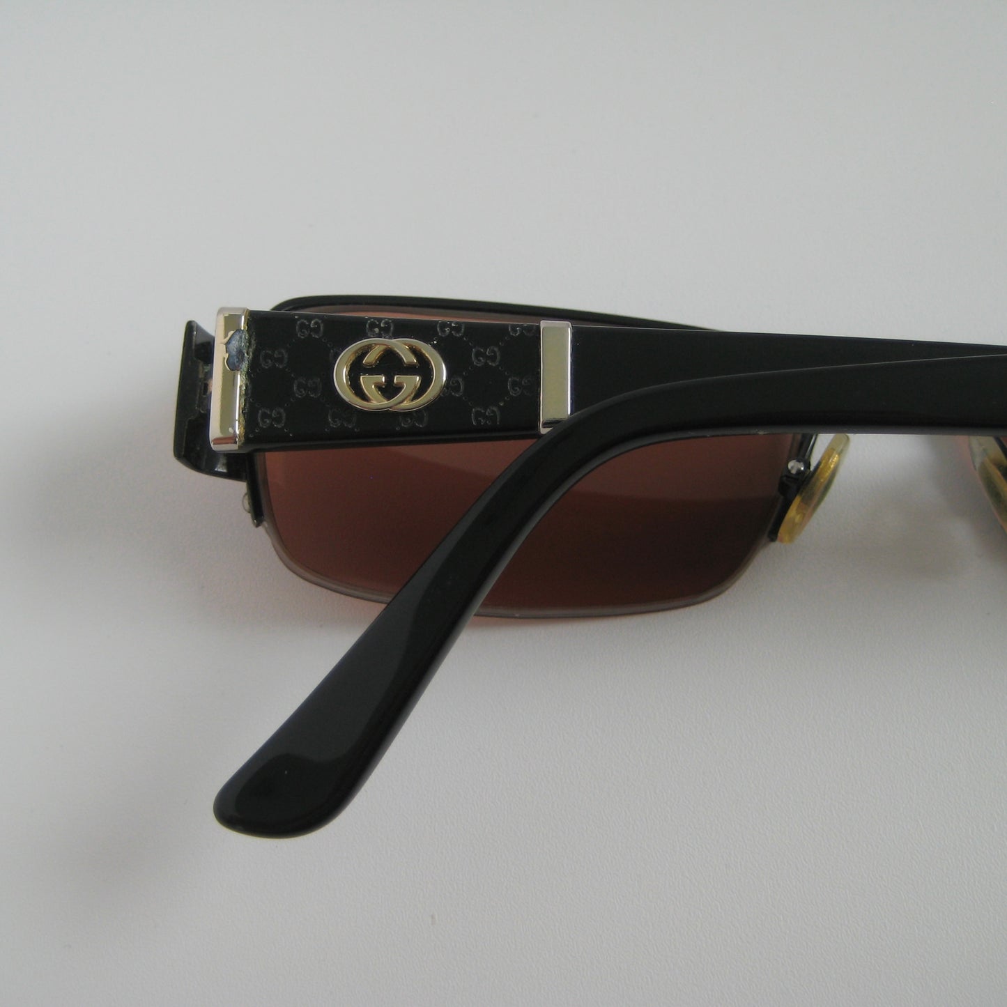 Gucci GG 2878 early 2000s archive