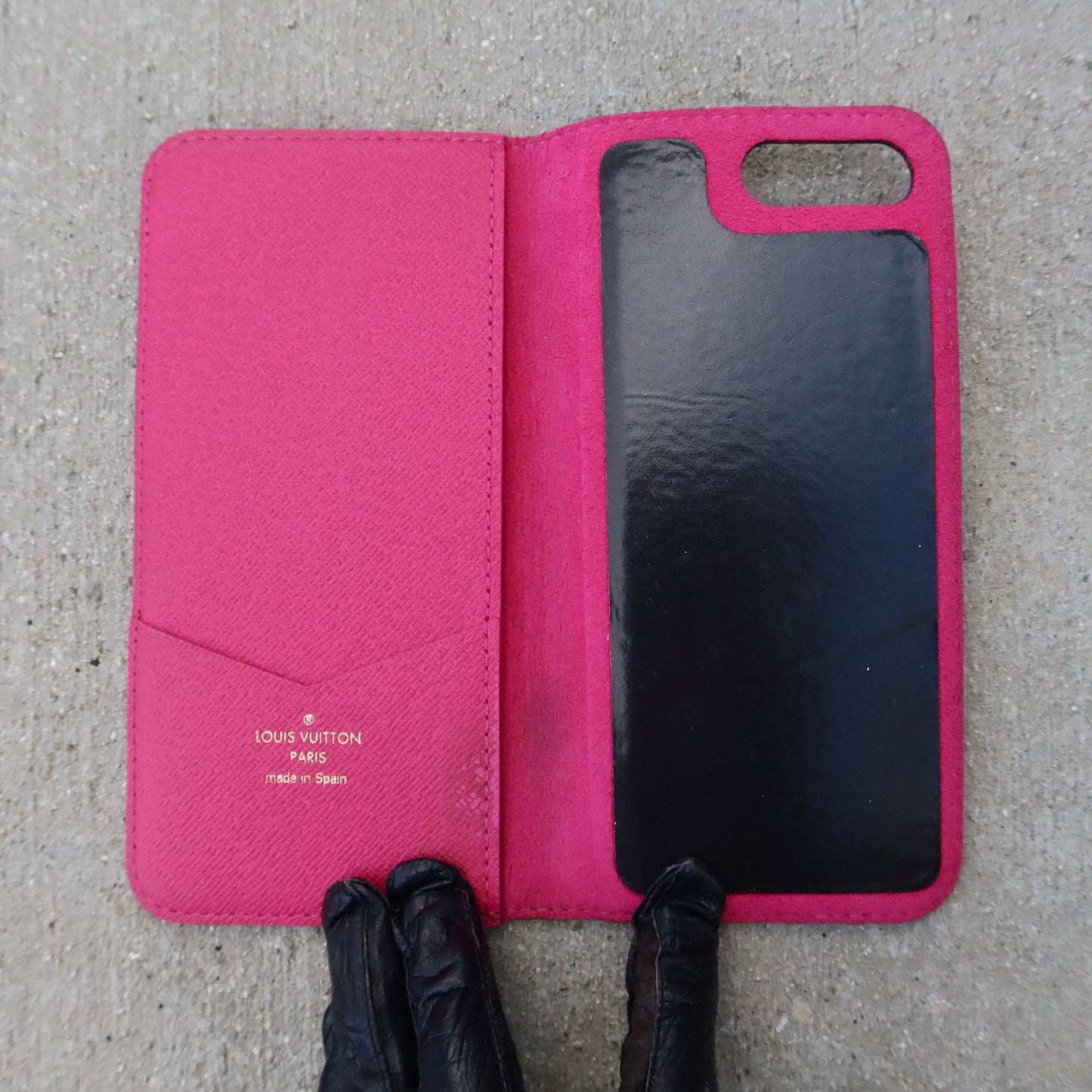 Louis Vuitton Monogram Folio iPhone Case (Pink Interior) iPhone 7 Plus / 8 Plus