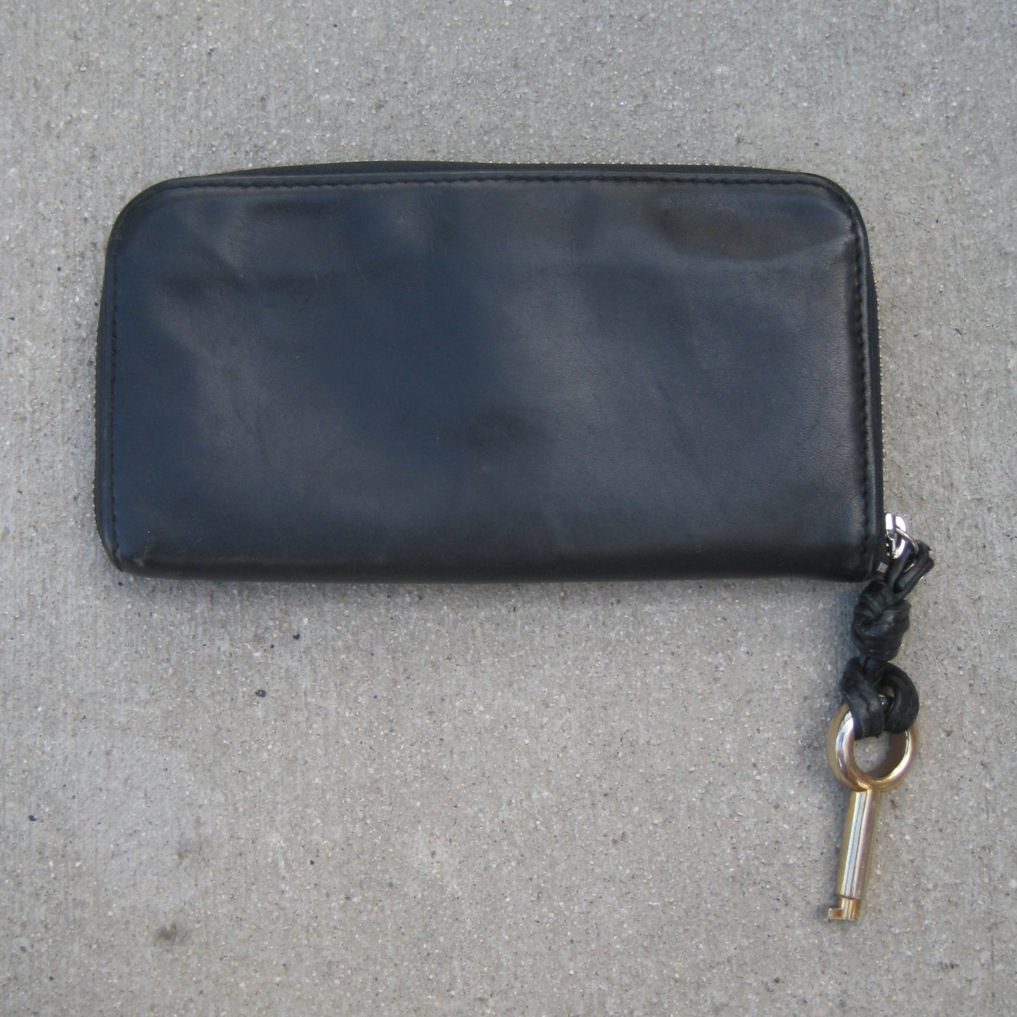 Gucci Black Leather Key Wallet / Wristlet with Key Charm