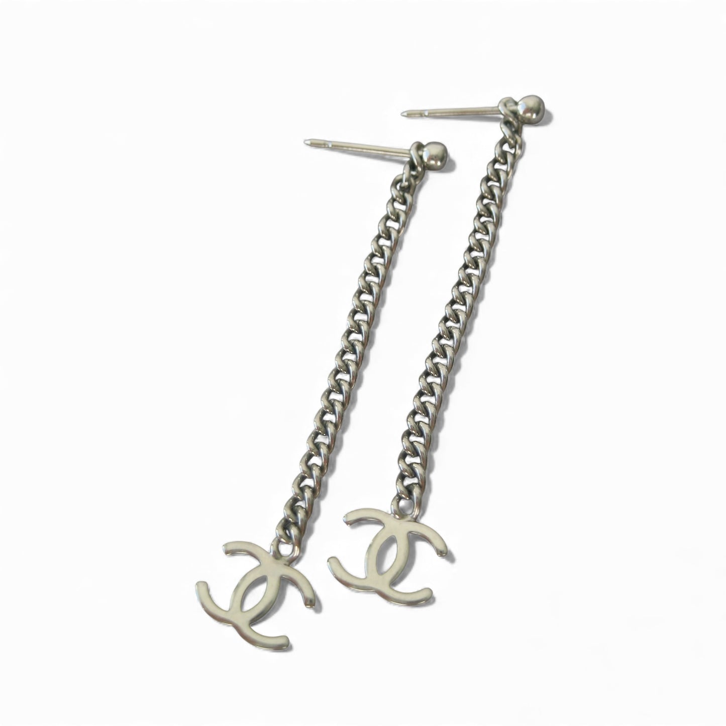 CHANEL vintage silver chain drop earrings