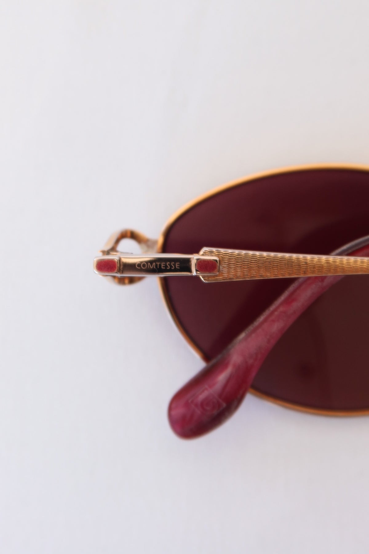 COMTESSE Gold Oval