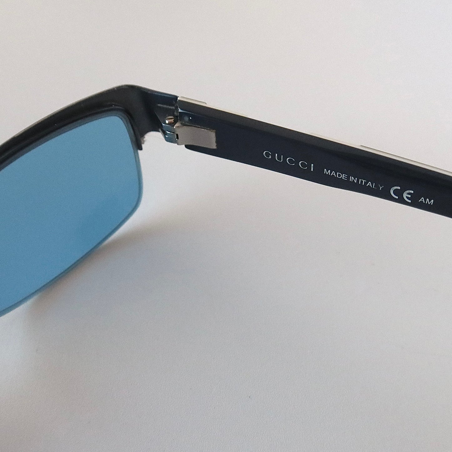 Gucci Slim Wrap Sunglasses #091