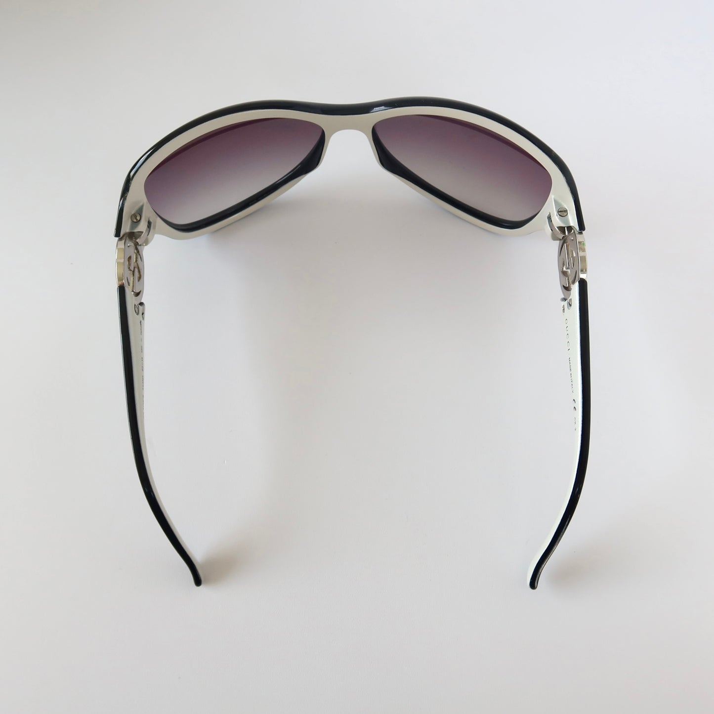 gucci oversized shield sunglasses #011