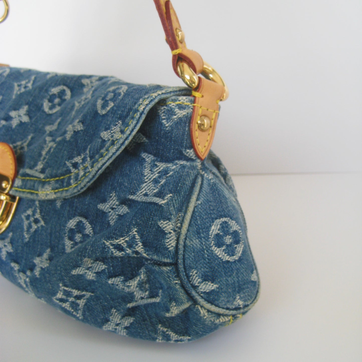 Louis Vuitton Denim Mini Pleaty Bag | 
Pre-owned 2005