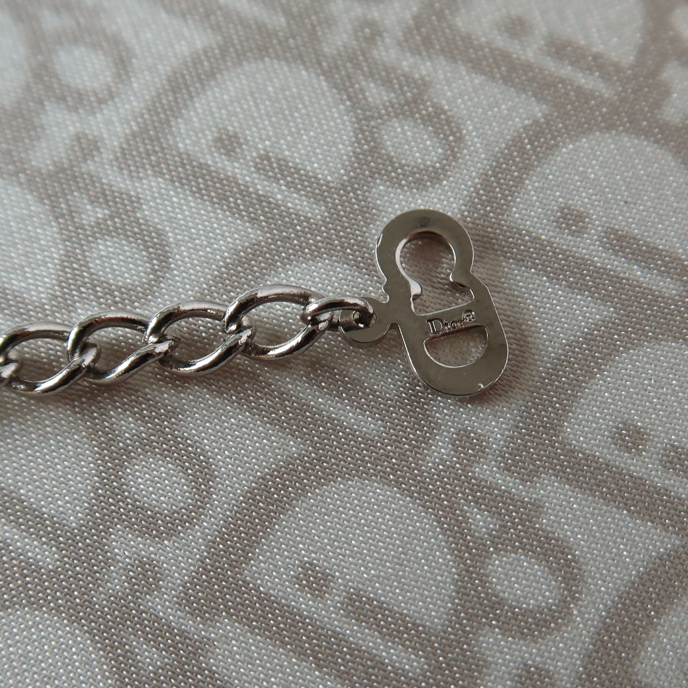 christian dior pendant necklace