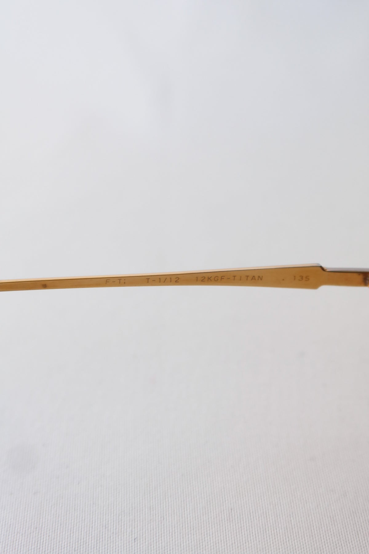 COMTESSE Gold Oval