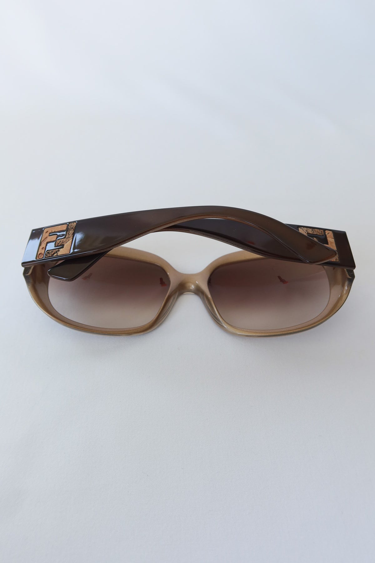 Fendi Gold Insert Bronze Sunglasses · Case