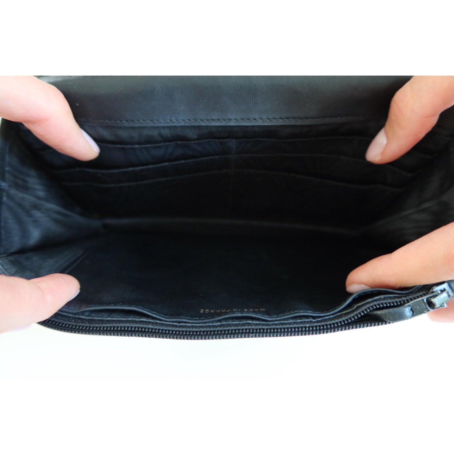 CHANEL Caviar Classic Wallet on Chain