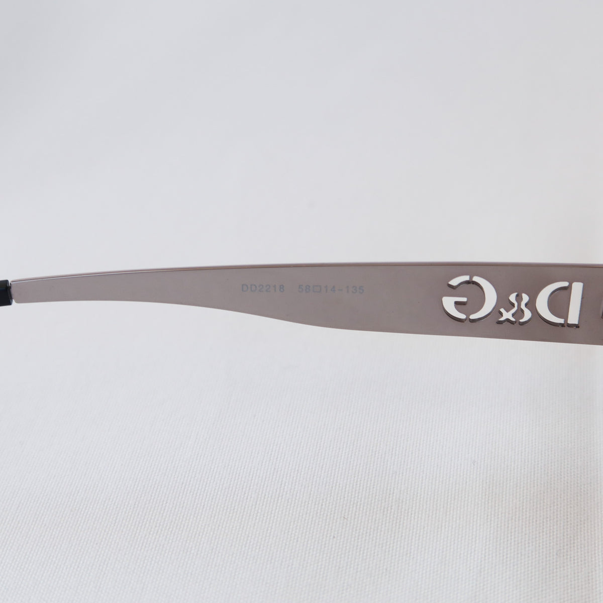 D&G Rimless Cutout