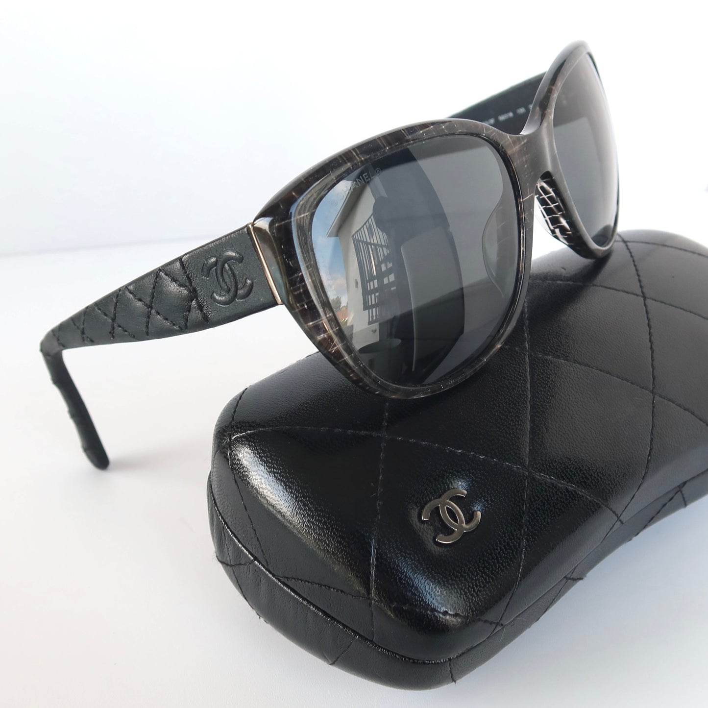 chanel quilted sunglasses #008