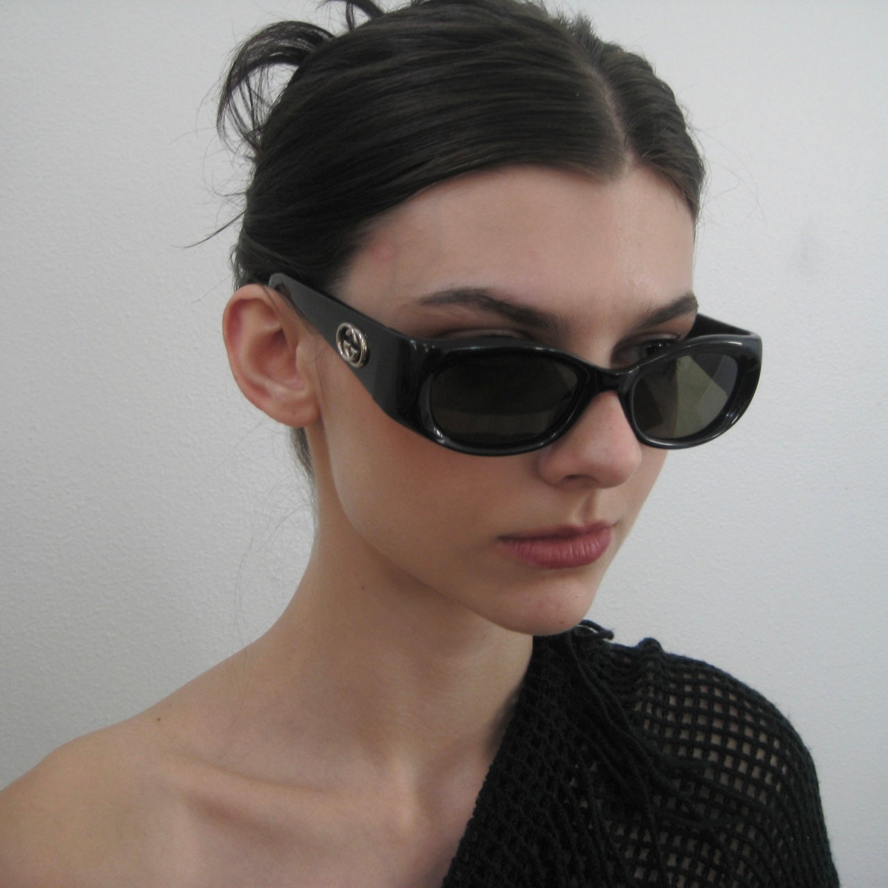 Gucci Rectangular black sunglasses #100