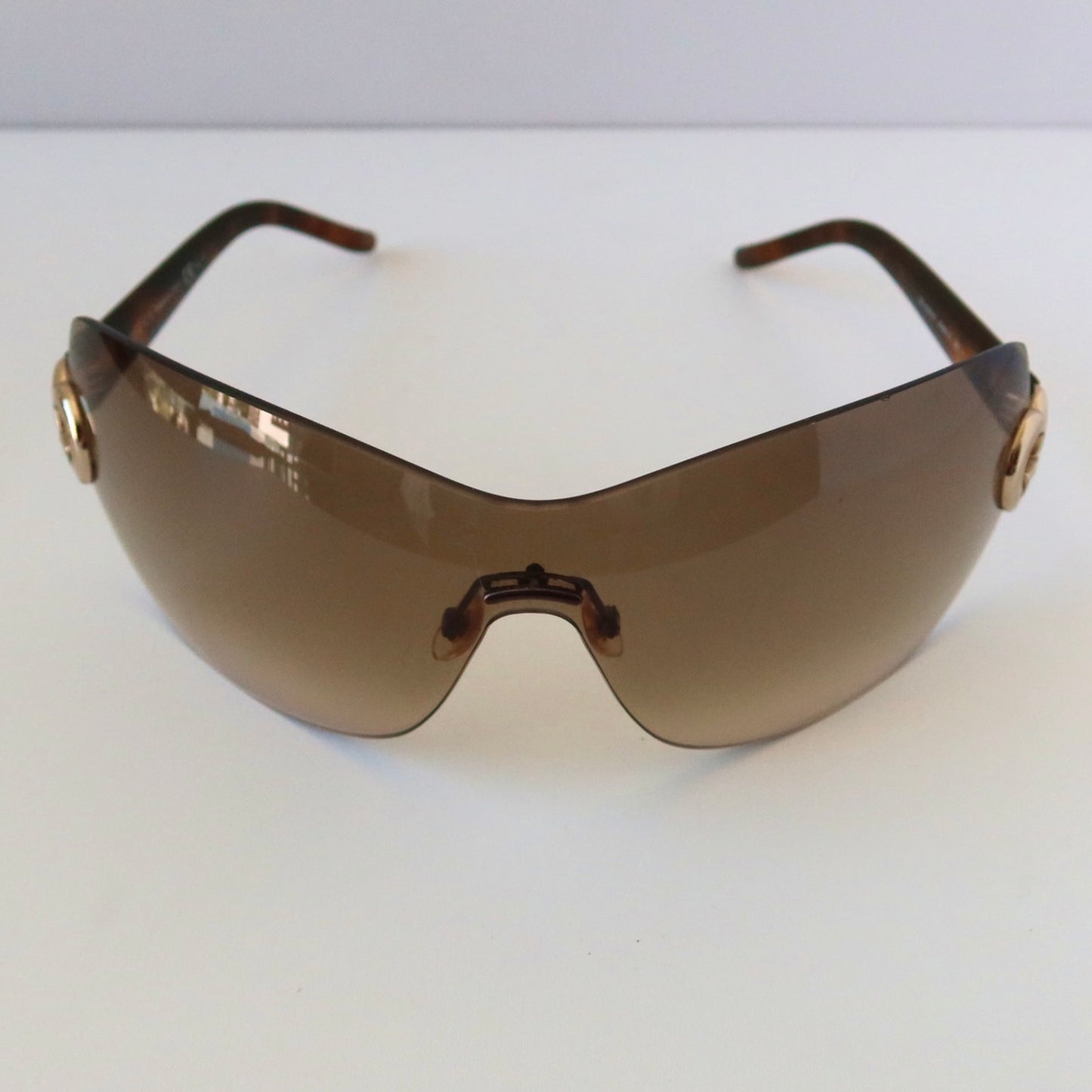 Gucci Rimless Shield Sunglasses