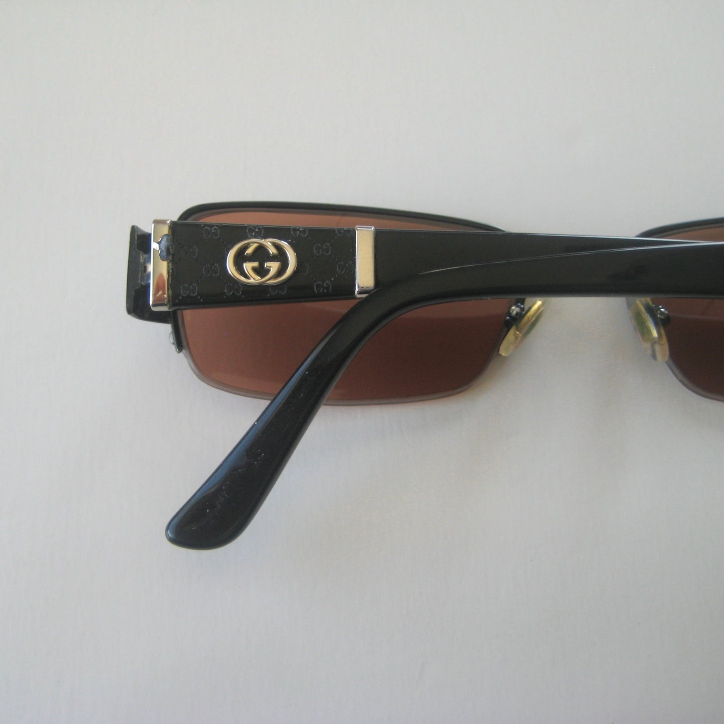 Gucci GG 2878 early 2000s archive
Made in Italy | Size: 52&17 135