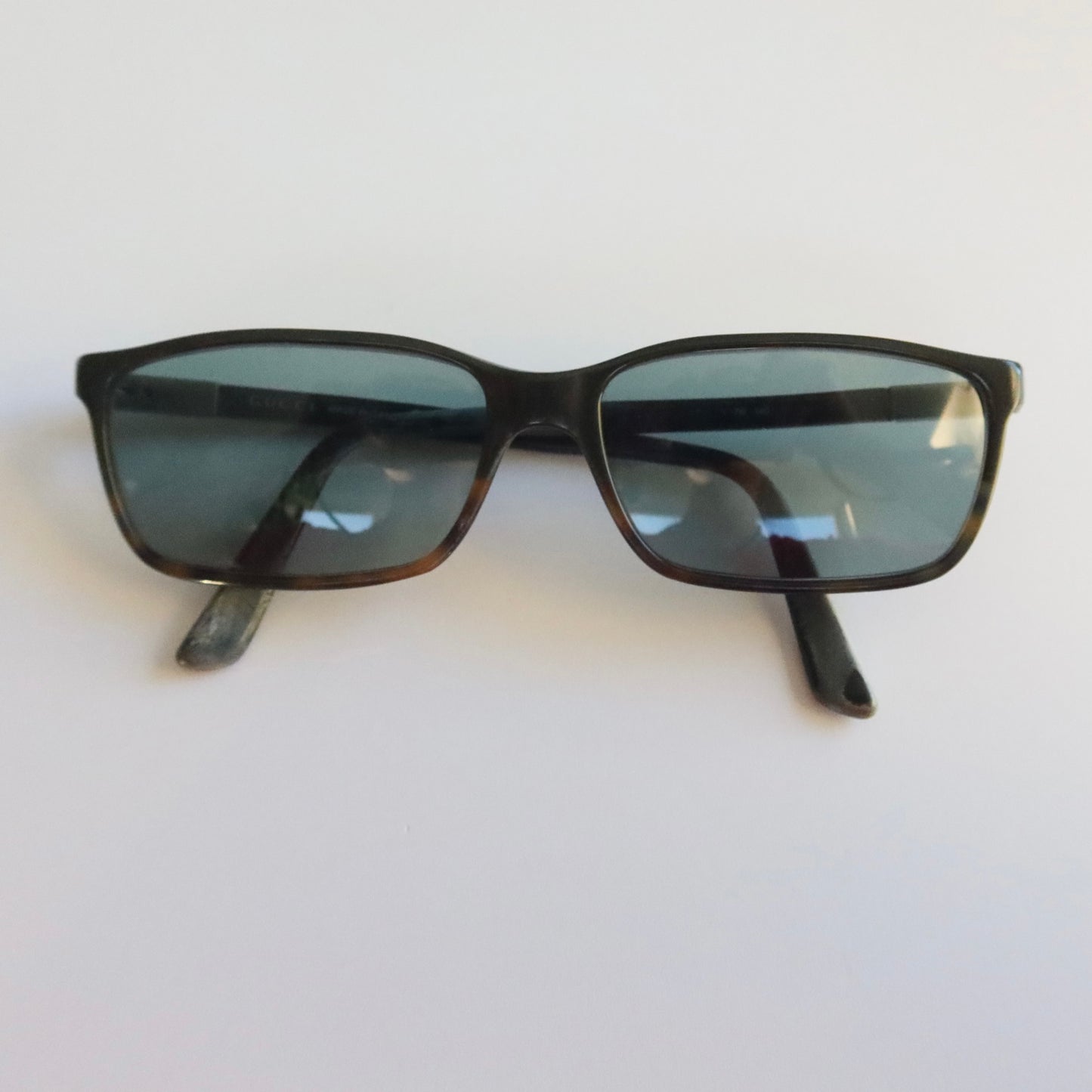 Gucci rectangular sunglasses #096