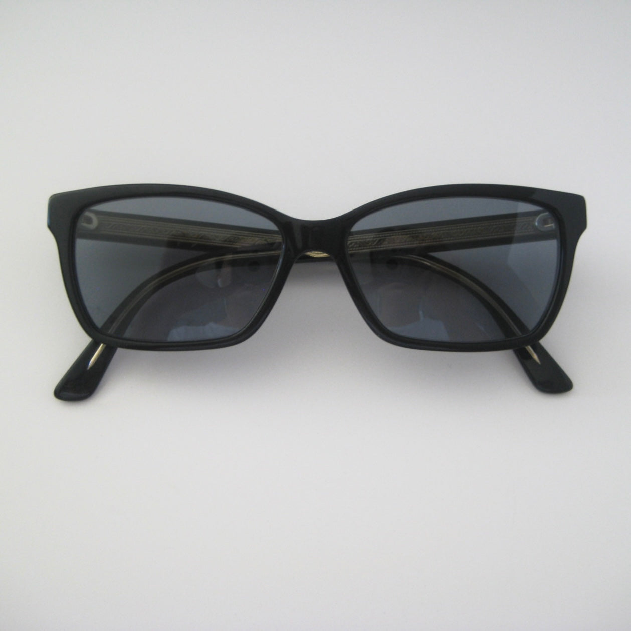 Gucci Classic GG Frame Sunglasses #070