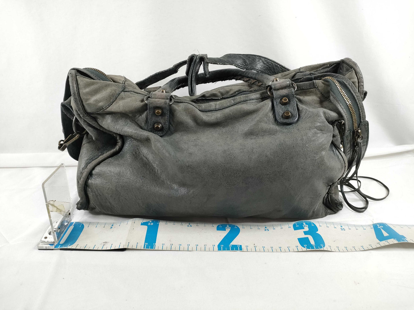 Balenciaga Classic City Grey Distressed Leather Medium Condition