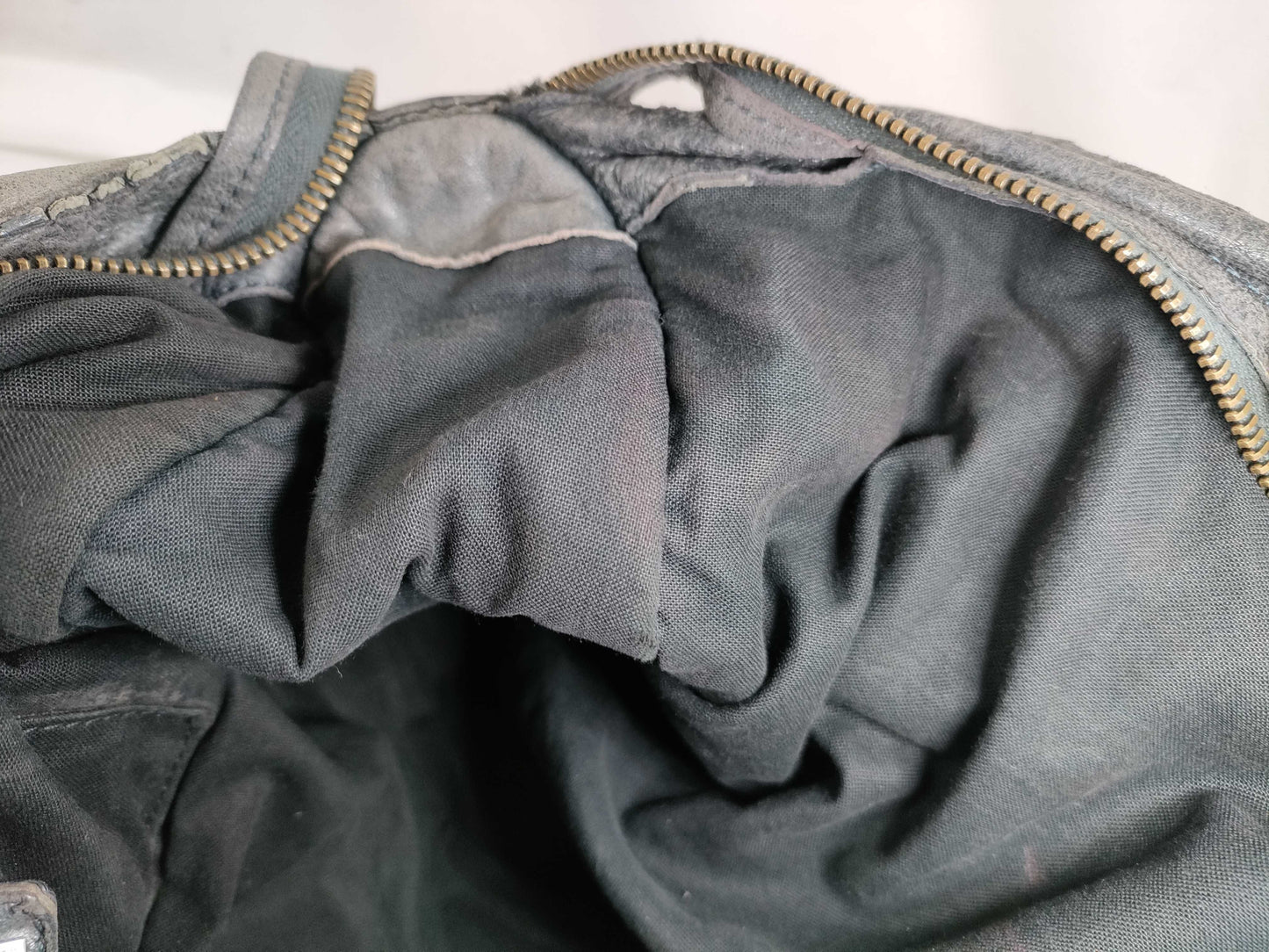 Balenciaga Classic City Grey Distressed Leather Medium Condition